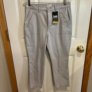 Women's Lee Heritage High Rise Utility Slim Crop Reg. Fit Jean Size 8M  NWT